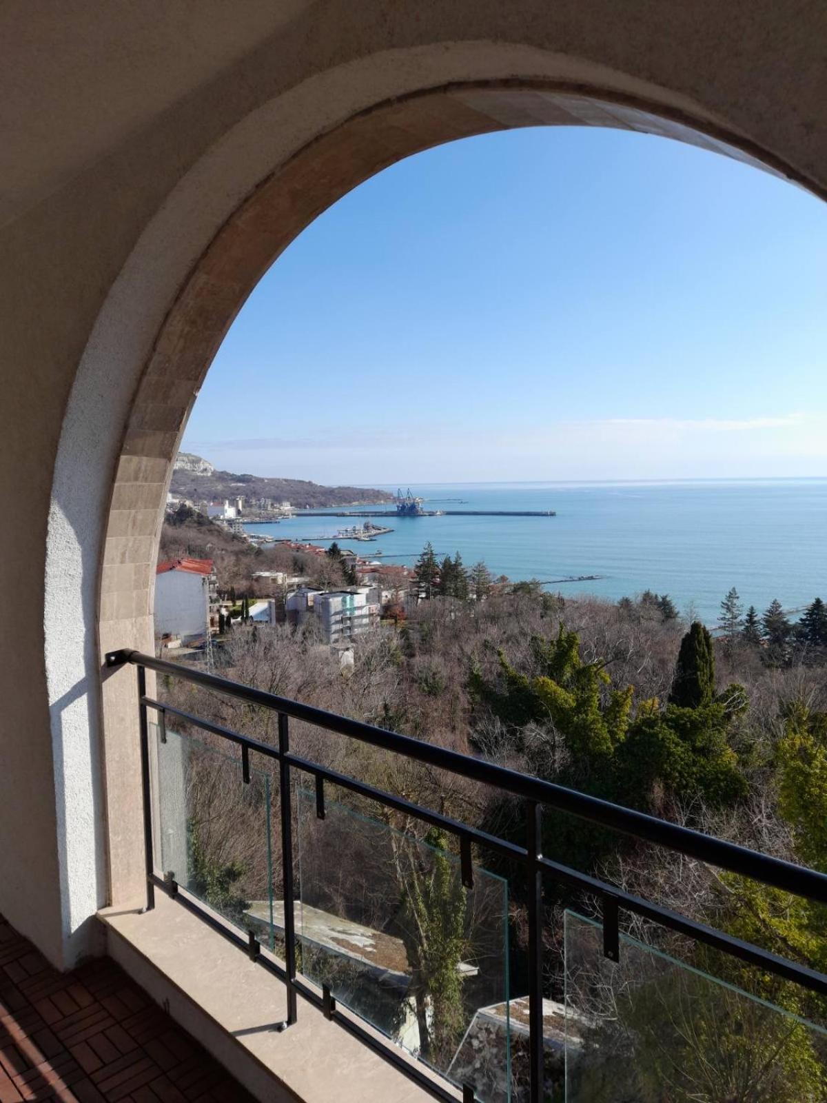 Queen'S Palace Balchik Apartment Ngoại thất bức ảnh