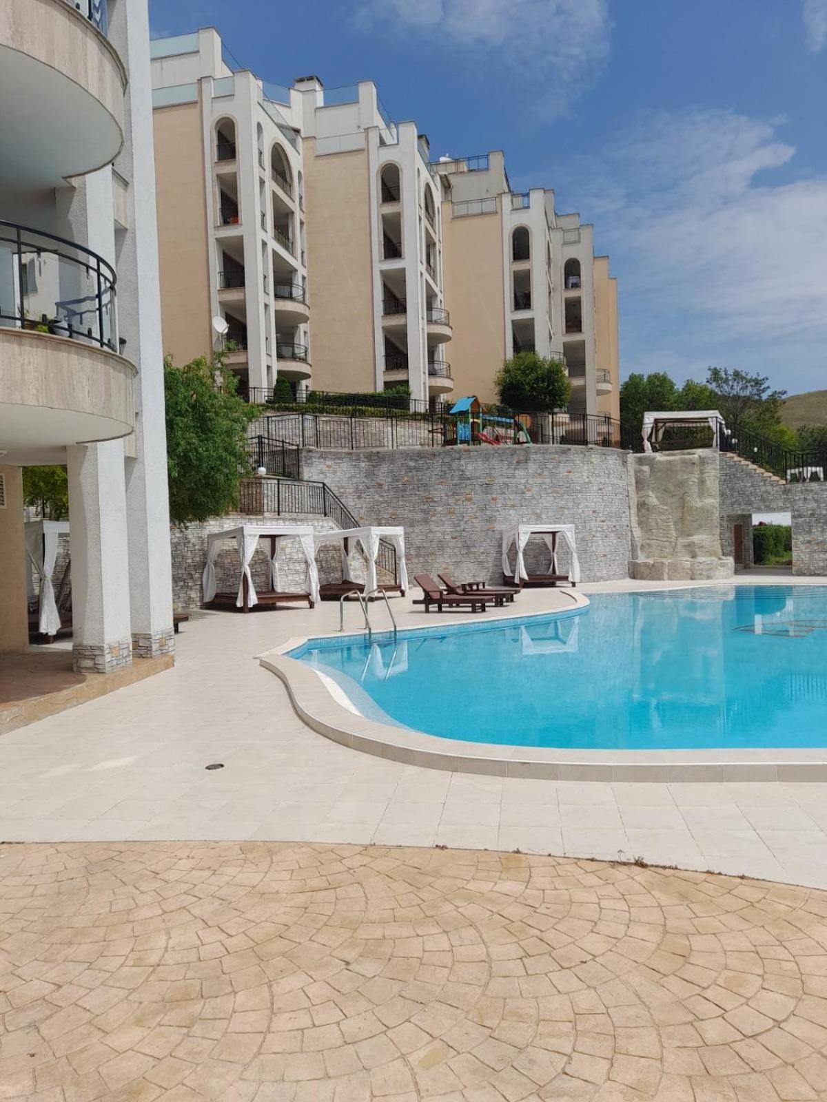 Queen'S Palace Balchik Apartment Ngoại thất bức ảnh
