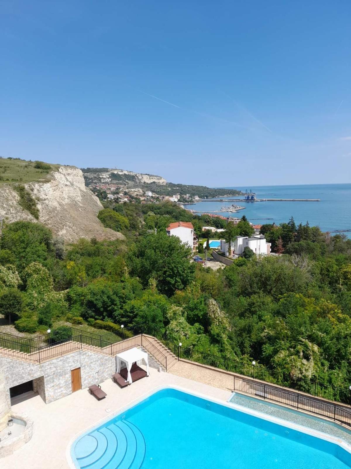 Queen'S Palace Balchik Apartment Ngoại thất bức ảnh